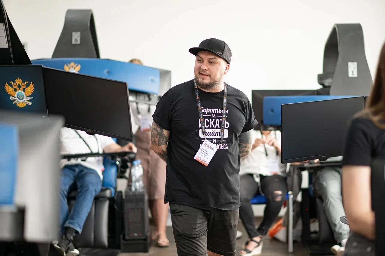 Дмитрий Овчинников